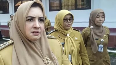 drama-ott-fadia-arafiq,-hampir-lolos,-tertangkap-saat-isi-daya-wuling-ev