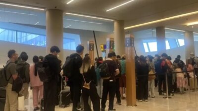 30-wni-tertahan-di-abu-dhabi-berhasil-dipulangkan,-kbri-koordinasi-ketat-di-tengah-krisis-udara