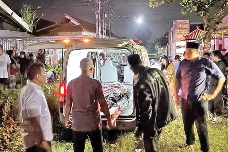 pria-asal-purwoharjo-banyuwangi-ditemukan-meninggal-di-teras-ruko-jajag,-diduga-terserang-jantung