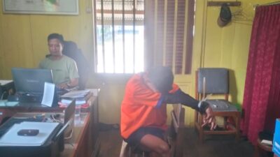 polsek-siliragung-amankan-karyawan-yang-nekat-curi-iphone-dan-uang-milik-bos-saat-tarawih.