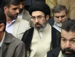 5 Berita Terpopuler Hari Ini: Drama Suksesi Iran, Bali Jadi Destinasi Bulan Madu Terbaik hingga Banjir Jakarta