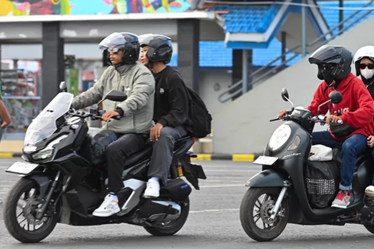 h-12-lebaran-2026,-penumpang-penyeberangan-bali–ketapang-tembus-38-ribu-orang-dalam-dua-hari