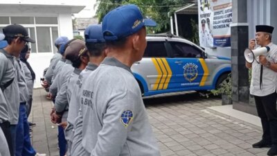 dishub-banyuwangi-minta-jukir-ikut-atur-lalu-lintas-dan-waspada-curanmor-di-pusat-keramaian