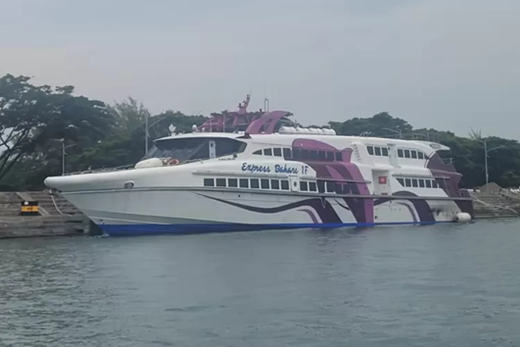 kapal-cepat-express-bahari-banyuwangi–denpasar-dialihkan-ke-jangkar–raas-untuk-angkutan-mudik-lebaran