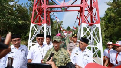 jembatan-perintis-garuda-di-siliragung-banyuwangi-diresmikan,-akses-warga-kini-lebih-mudah.