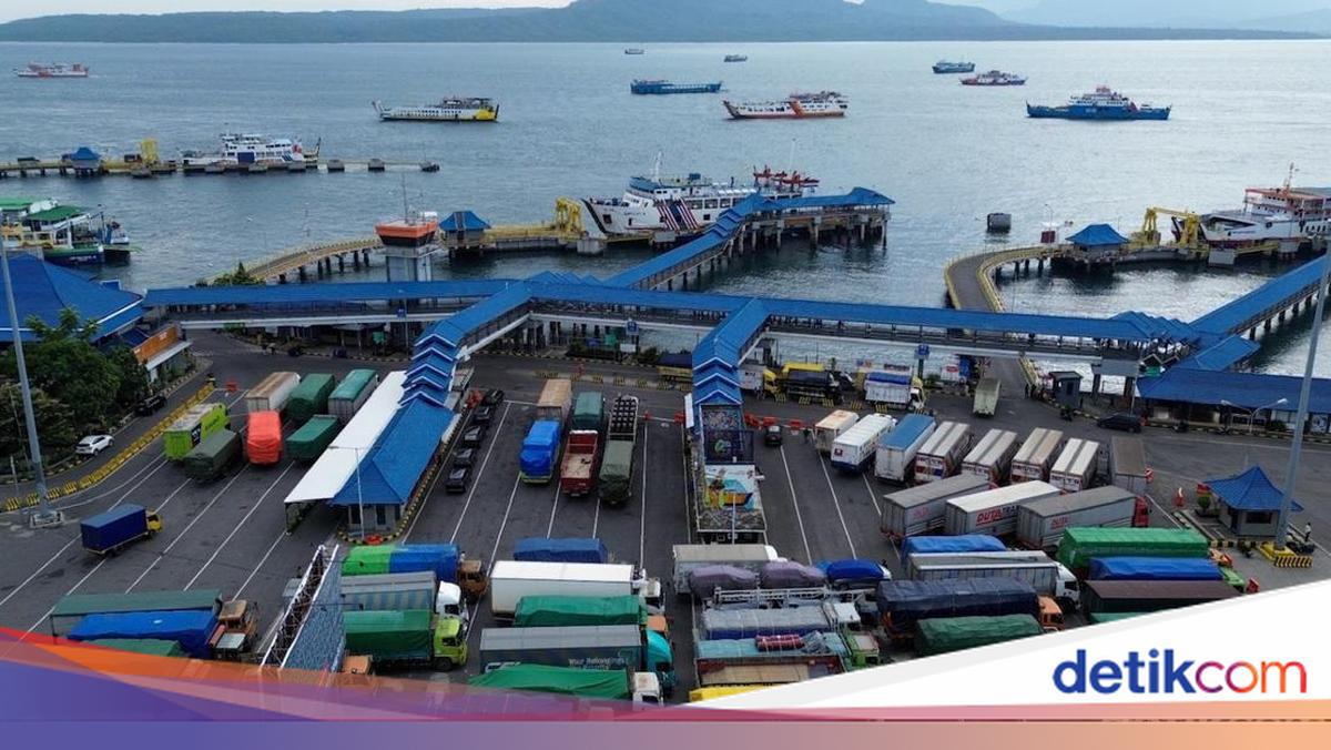 fenomena-mudik-lebih-awal-di-pelabuhan-ketapang-gilimanuk-jelang-nyepi