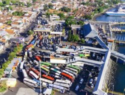 Polresta Banyuwangi Siapkan MOU dengan Asosiasi Sopir, Antisipasi Kemacetan di Pelabuhan Tanjung Wangi.