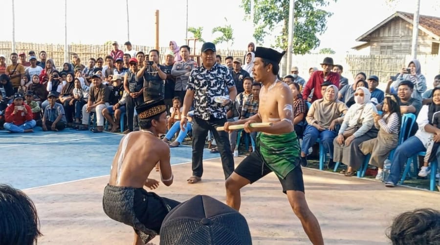 Festival Ojhung di RTH Alasrejo Tarik Perhatian Warga