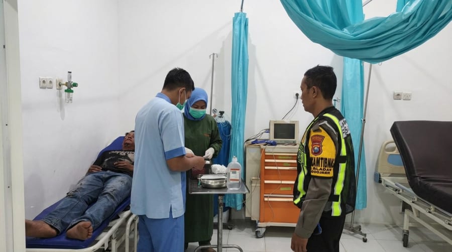 Daihatsu Grand Max Terjun ke Sungai Sasak Tambong Banyuwangi, Begini Kondisi Pengemudi