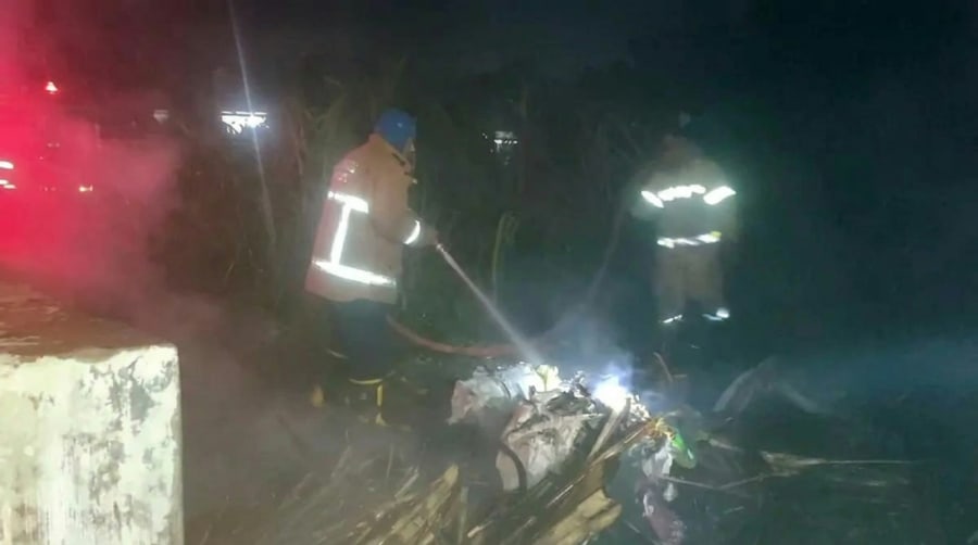 Kelalaian Membakar Sampah Picu Kebakaran Kandang Kayu di Muncar Banyuwangi