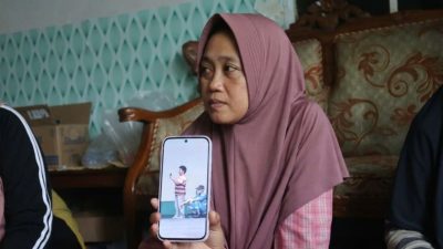 Istri Di Banyuwangi Menanti Kepastian Nasib Ponco Yang Hilang Dalam Insiden Tenggelamnya KM Virgo
