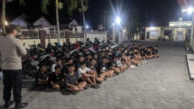 Polisi Amankan Puluhan Remaja dan Sepeda Motor Terkait Aksi Balap Liar di Muncar