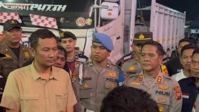 Sopir Truk di Banyuwangi Bubar Dini Hari Usai Blokade Jalan Ahmad Yani Selama Belasan Jam